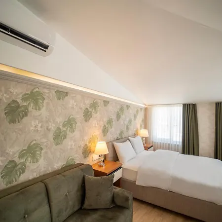 Hotel Mell City